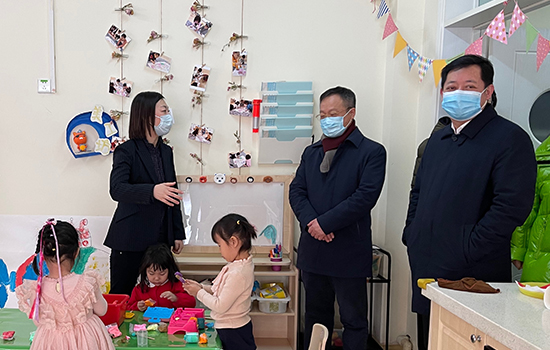 “疫”散花來，任重致遠(yuǎn)！——幼教板塊復(fù)學(xué)第一天集團(tuán)領(lǐng)導(dǎo)蒞臨指導(dǎo)